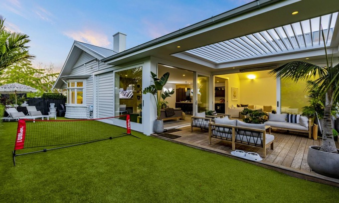 Ponsonby Casa | Newly Renovated Bungalow in Ponsonby Family fun House !