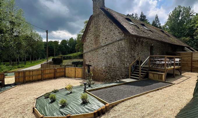 La Fontenelle Apartamento | Newly renovated country apartment on the banks of the couesnon river