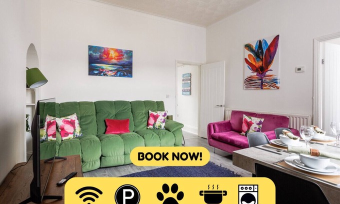 Sunderland Casa | Newly Renovated 3BR House near hospital & uni