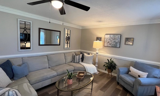 Dunn Casa | Newly renovated home in Quiet Neighborhood. Great for Families
