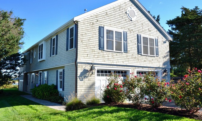 Buzzards Bay Casa | Newly renovated home located on Gray Gables Beach overlooking the Cape Cod Canal