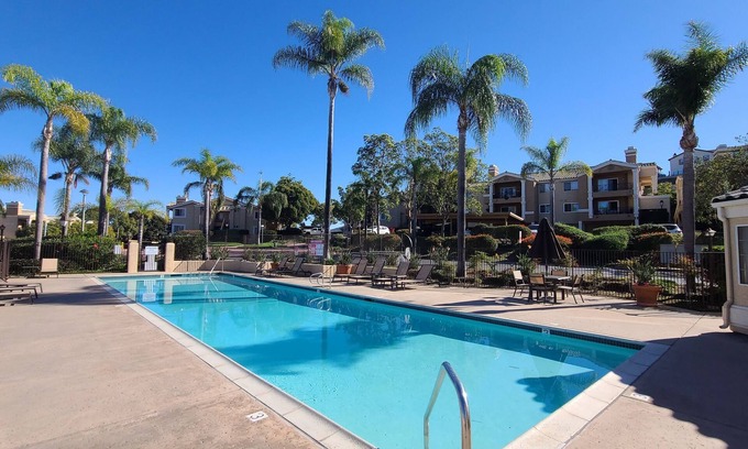 Carlsbad Condominio | Casa de vacaciones de lujo recientemente renovada en Carlsbad con vista al mar