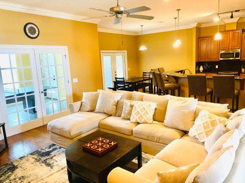 Panama City Casa | Newly renovated modern, spacious & quiet location