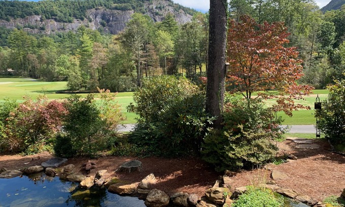 Cashiers Casa | Newly renovated mountain view home in High Hampton, minutes from Cashiers, NC