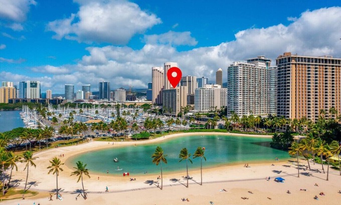 Waikiki Apartamento | *Newly Renovated Oceanfront Waikiki- Ilikai Marina