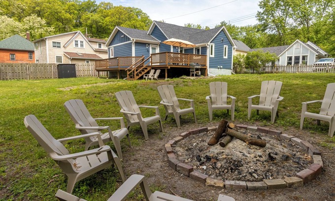 Michigan City Casa | Newly Renovated & Pet-friendly, Close to Lake Michigan w/ Yard