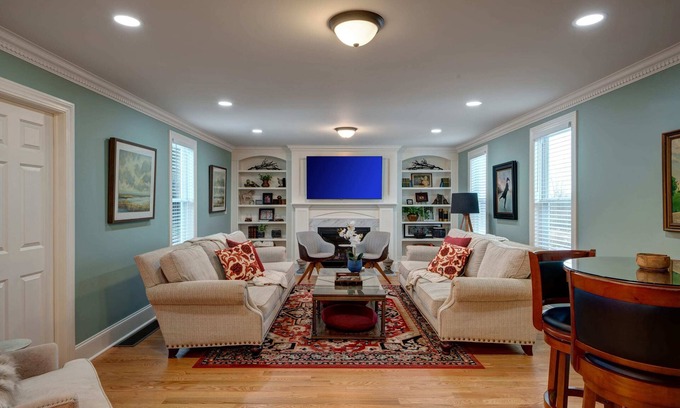 Skaneateles Casa | Newly renovated pet friendly 5-bedroom property! Walk to village!