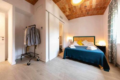 Sant Narcis Casa | Newly renovated room w Pool & BikeParking