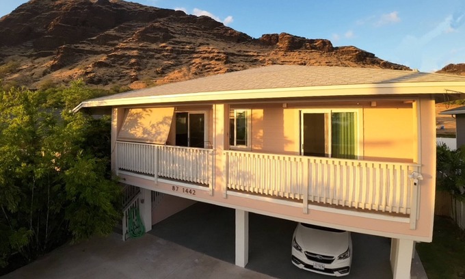 Nanakuli Casa | Newly renovated three bedroom with private lanai, A/C, WIFI, close to the beach