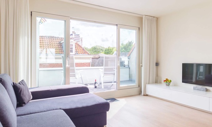 De Weteringschans Apartamento | Apartamento recientemente renovado en la planta superior en una calle tranquila del centro histórico.