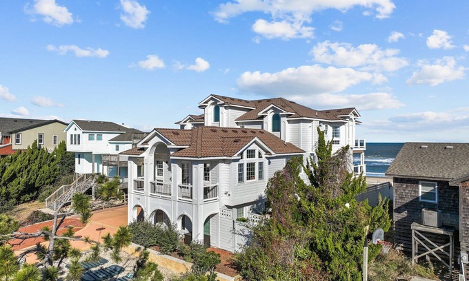 Carolina Dunes Casa | NEWLY RENOVATED! Ultimate Outer Banks oceanfront accommodation with lavish finishes and furnishings