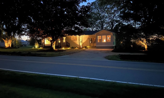 East Flat Rock Casa | Newly Renovated home just minutes from Downtown Hendersonville.