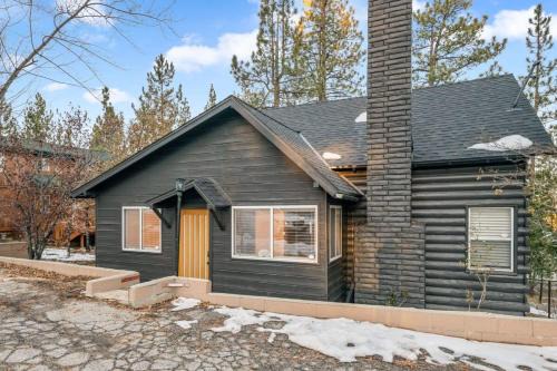 Big Bear Lake Casa | Newly Renovated Villa 6 Beds Fenced-in Backyard