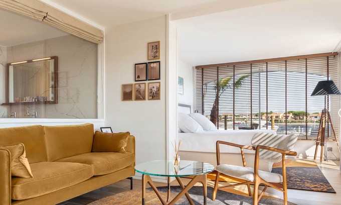 Saint-Cyprien Plage Cabina | Newport Pavilion by Lagoon Island