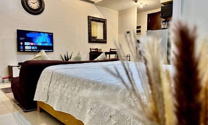 Pasay Condominio | Newport Stay – Walk to NAIA T3