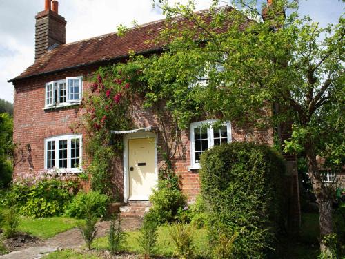 Plumpton Green Casa | Newstead Farmhouse