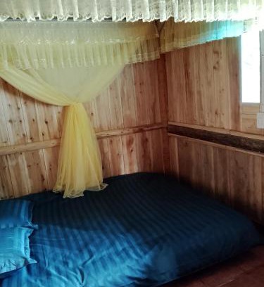 Dong Van Casa | Nhà Gỗ Cổ homestay Lao xa
