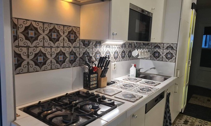 Landlust Casa | Nice 2 Double Bed in Sunny House in Amsterdam West