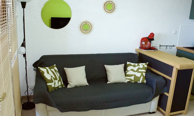 Le Rayol Apartamento | Nice 27m² with terrace and sea view