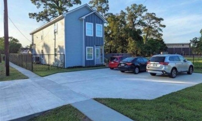 Northside Casa | Nice 3-bedroom house with AC in Houston