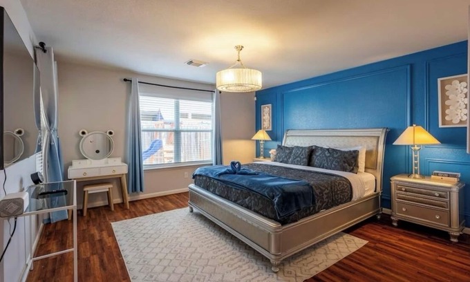 Barker Casa | Nice and cozy 3 bedroom house with office and pool table.
