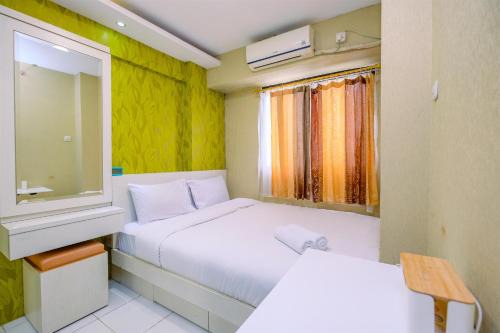 Kebagusan Apartamento | Nice and Modern 2BR at Kebagusan City Apartment By Travelio