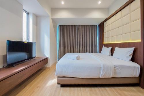 Bumi Serpong Damai Apartamento | Nice and Spacious 2BR with Extra Room at Branz BSD City Apartment By Travelio