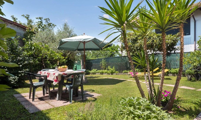 Rive D'Arcano Casa | Precioso apartamento en villa para 6 personas con TV, patio y aparcamiento