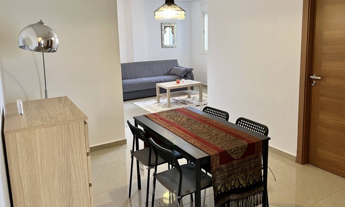Hjar Ennhal Apartamento | Nice apartment between swimming pool and beach.