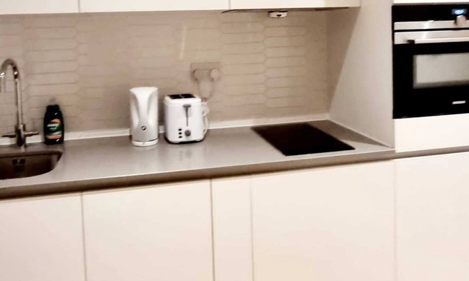 Loxford Casa | NICE APARTMENT CLOSE TO ILFORD STATION Free Wi-Fi & Netflix