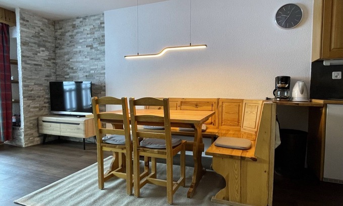 Noveli Apartamento | Luminoso, hermoso apartamento justo al lado del ascensor