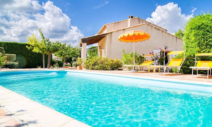 Nans-les-Pins Apartamento | Precioso apartamento para 8 personas con piscina privada, WIFI, TV, terraza y aparcamiento