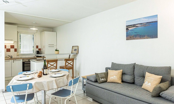 Pleurtuit Apartamento | Bonito apartamento para 4 personas con WIFI, TV y terraza