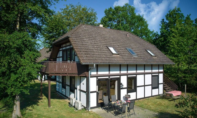 Frankenau Casa | Precioso apartamento en villa para 6 personas con WIFI, TV, terraza y mascotas permitida