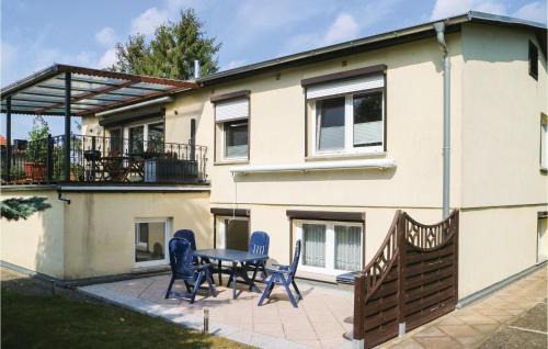 Alt Bukow Apartamento | Nice Apartment In Alt Bukow Ot Teschow