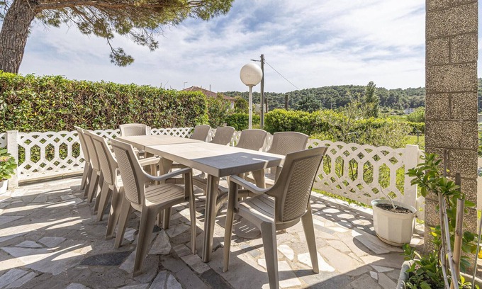 Suha Punta Apartamento | Bonito apartamento en Kampor con cocina