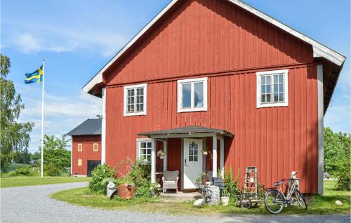 Malmkoping Apartamento | Nice Apartment In Malmköping With Sauna