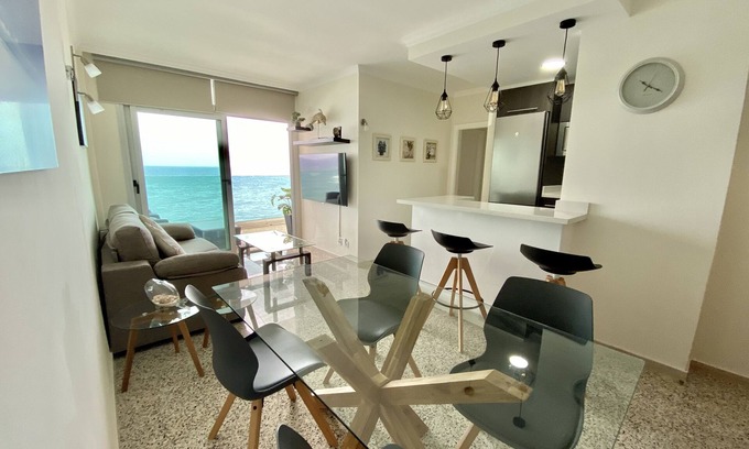 La Garita Apartamento | Bonito apartamento a pie de playa con gran terraza frente al mar