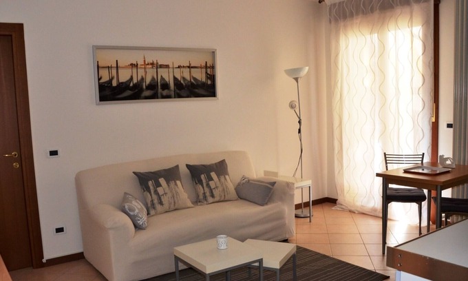 Battaglia Terme Apartamento | Bonito apartamento en Battaglia con Wi-Fi y estacionamiento