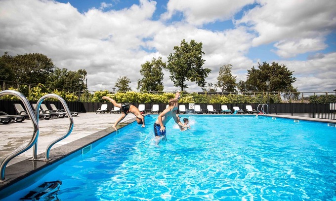 Berkhout Chalet De Esquí | Nice chalet in a holiday park