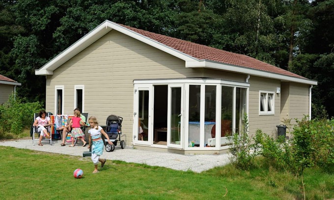 Appelscha Chalet De Esquí | Chalet espacioso con lavavajillas, rodeado de vegetación