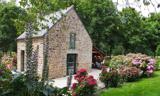 Baguer-Pican Cabaña | Nice cottage for 2 people in a former bakery - in the Bay of Mont Saint Michel