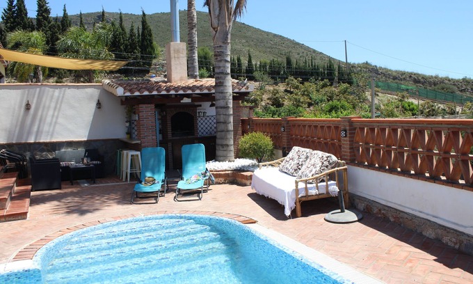 Salobrena Cabaña | Bonita casa rural en un entorno idílico disfrutando del mar y la montaña