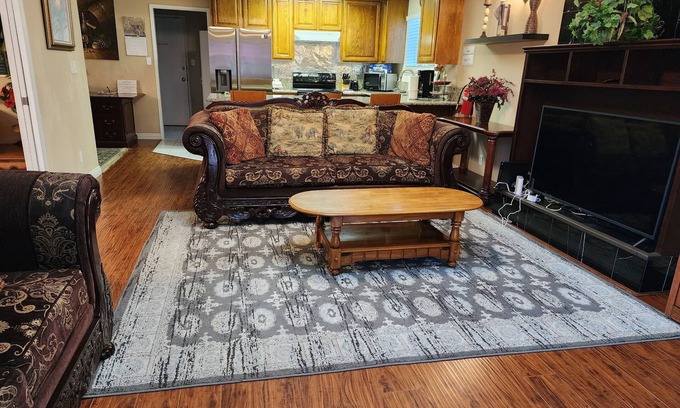 Carmichael Casa | Nice cozy home with a pool in a quiet neighborhood