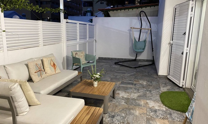 Playa del Ingles Casa | Bonito bungalow con amplio jardin privado.