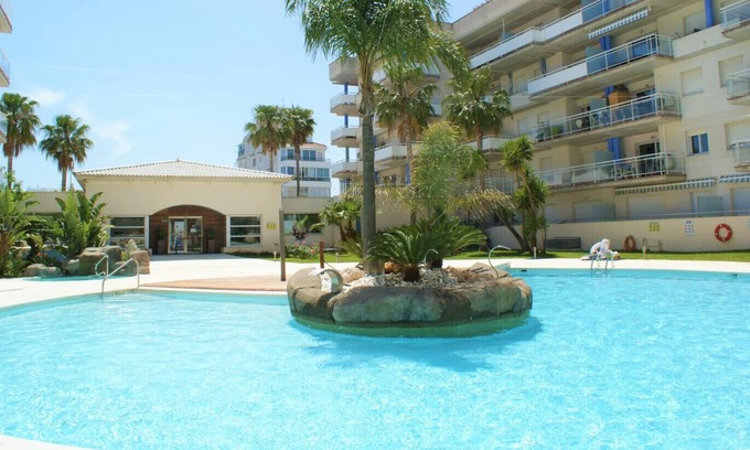 Almadraba-Canyelles Apartamento | Bonito piso en Roses con piscina y parking AV-66