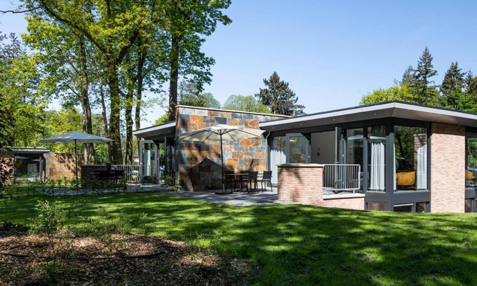 Zon en Schild Casa | Nice holiday home in a wooded area