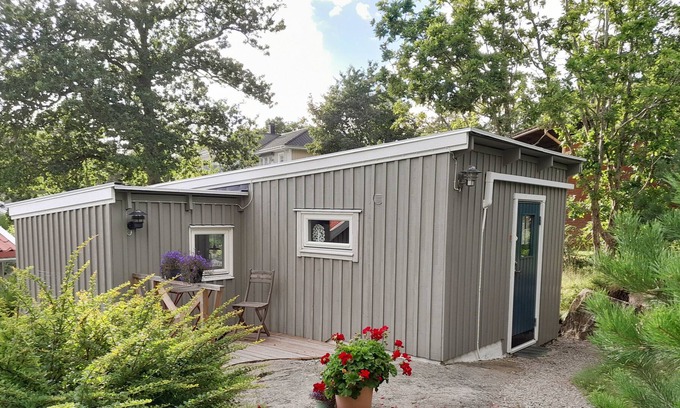 Billdal Casa | Nice holiday home in quiet Billdal | SE08068