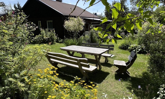 Norrhult Chalet De Esquí | Nice holiday home in the Kingdom of Crystal with its own boat