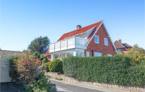 Tejn Casa | Nice Home In Allinge With Kitchen